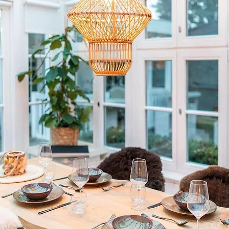 Beautiful Hut In With Wellness *