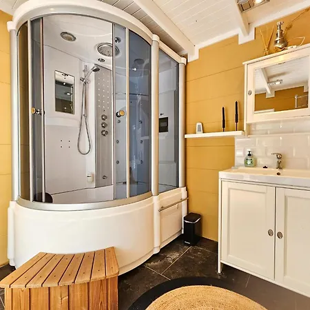 Beautiful Hut In With Wellness Prázdninový dům