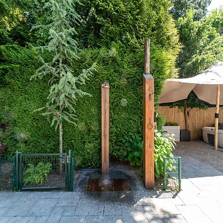 Kieftveen With Hot Tub For Four Person Holiday home