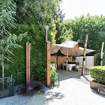 Kieftveen With Hot Tub For Four Person Vakantiehuis *