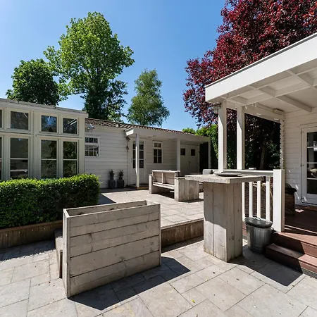 Dom wakacyjny Kieftveen With Hot Tub For Four Person Voorthuizen