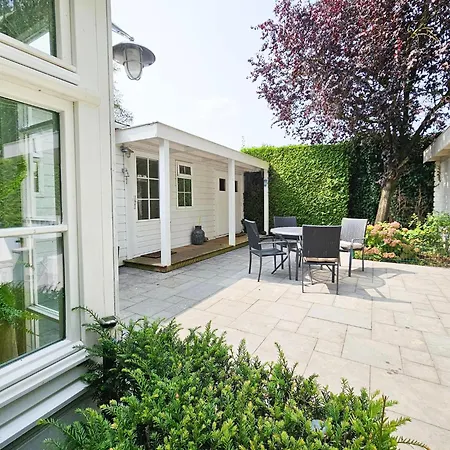 Kieftveen With Hot Tub For Four Person Dom wakacyjny Voorthuizen