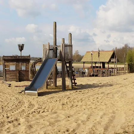 Kieftveen With Hot Tub For Four Person Dom wakacyjny *