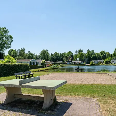 Kieftveen With Hot Tub For Four Person Dom wakacyjny *
