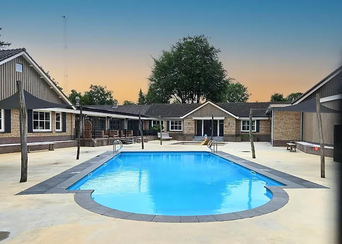 Semesterbostad Kieftveen With Hot Tub For Four Person *