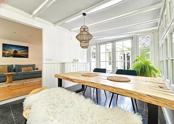 Semesterbostad Kieftveen With Hot Tub For Four Person *