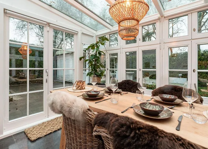 Semesterbostad Kieftveen With Hot Tub For Four Person Voorthuizen