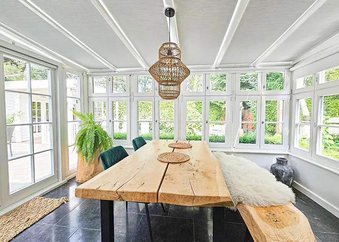 Semesterbostad Kieftveen With Hot Tub For Four Person Voorthuizen