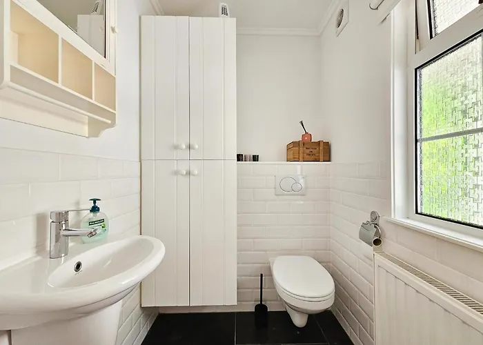 Kieftveen With Hot Tub For Four Person *