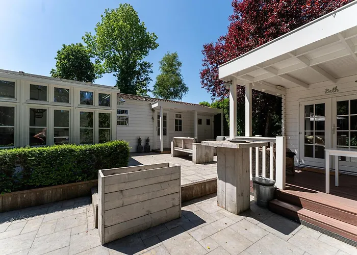 Semesterbostad Kieftveen With Hot Tub For Four Person Voorthuizen